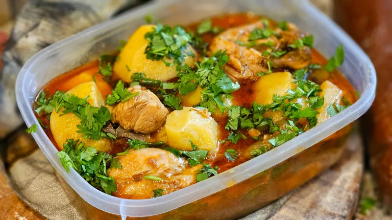 O cardápio secreto de segunda-feira: uma ode às sobras que alimentam o Brasil