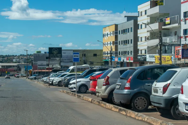 Física quântica da vaga: o estádio olímpico que fica escondido no subsolo do shopping